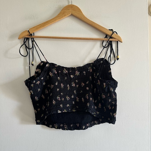 NWT Free People Kaia Smocked Tie Up Crop Top Black Floral Print size Medium - Picture 6 of 7